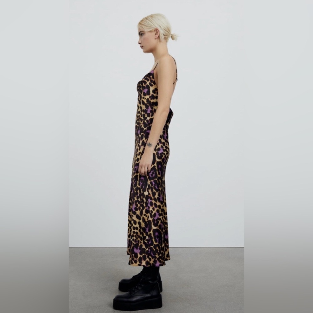 Zara Satin printed slip lined Dress with a Leopard Black, Purple, Brown print. - Picture 4 of 17